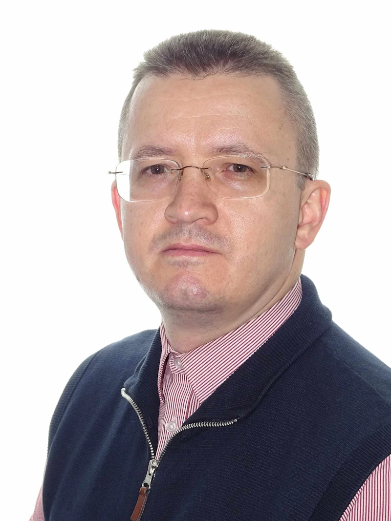 Dr Ahmed Topkev
