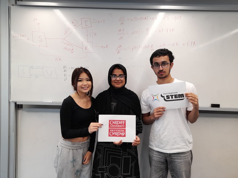 School students dive into real world maths through summer research projects 