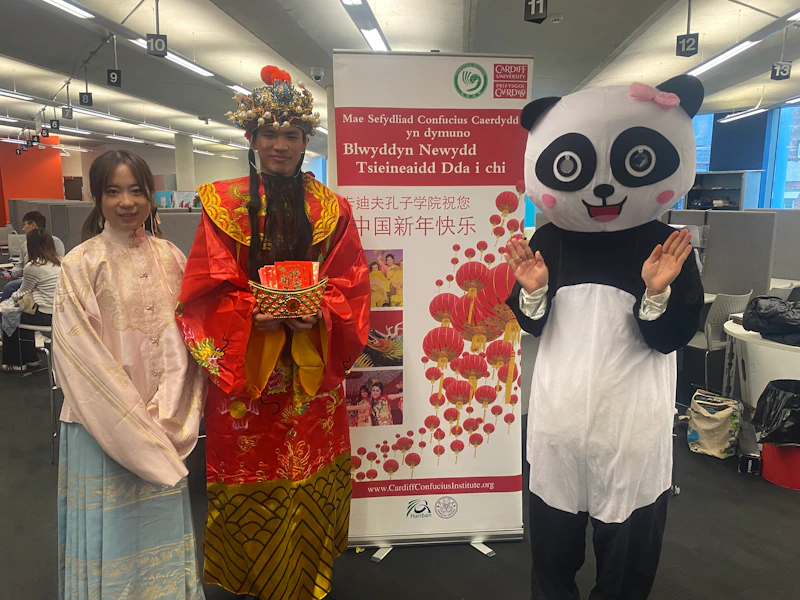 Library – CCI Staff, Wealthy God and Panda
