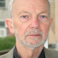 Dr Robert Walton