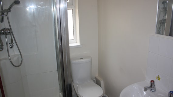Bathroom in Student Houses/Flats Village 1 Bed Flat