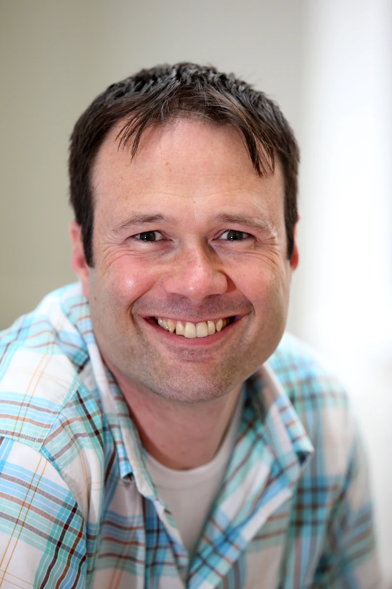 Dr Lee Parry