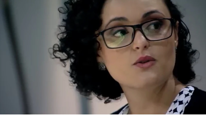 Dr Larissa Peixoto Vale Gomes