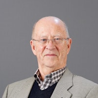 Yr Athro Des Evans
