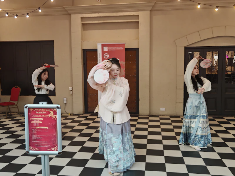 Red Dragon Centre – Group dance