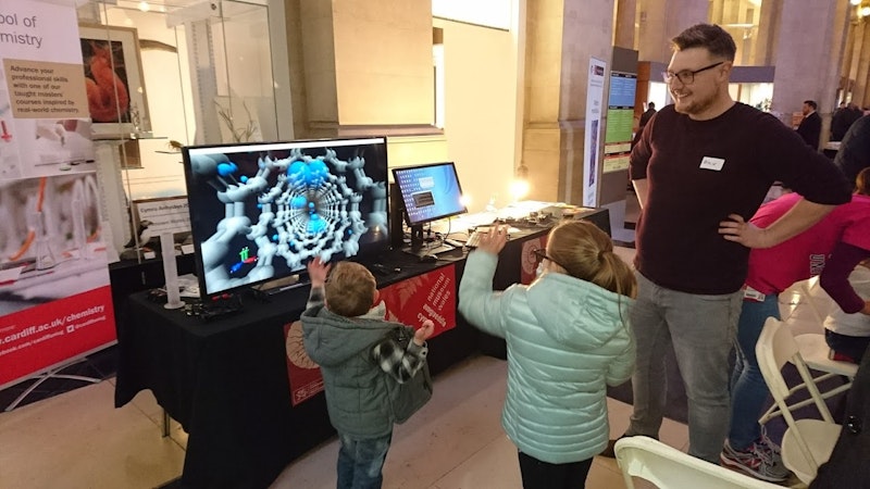 Atmospheric chemistry engages local community