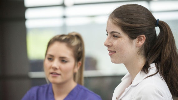 nurse and physio in conversation 