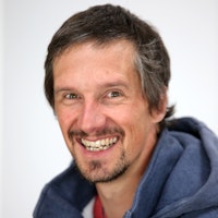 Dr Ian Cooper