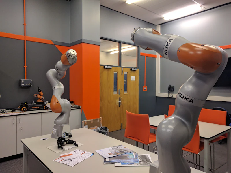 Kuka iiwa lbr Collaborative Robots 2