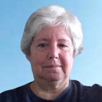 Dr Raya Jones