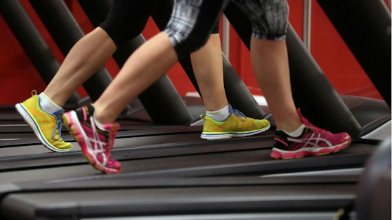 runners on treadmill