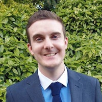 Dr James Pearson