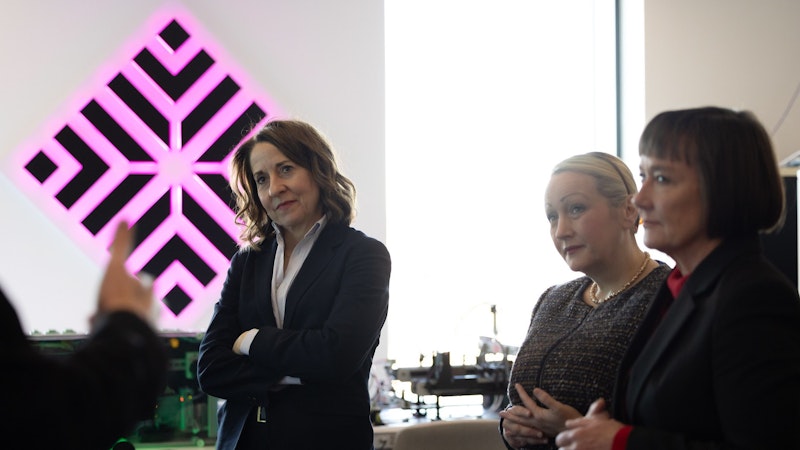 Senior UK and Welsh Government Ministers visit Cardiff University to explore cutting-edge AI and cyber security innovation