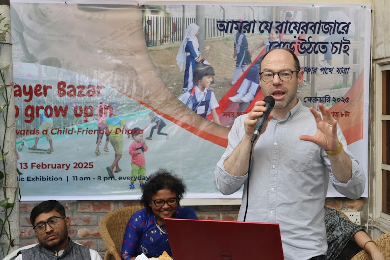 Man giving presentation.