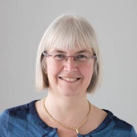 Dr Wendy Kennett