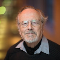Yr Athro Raymond Loveridge
