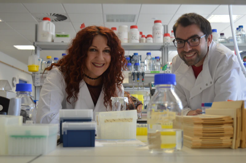 Shan Cothi in ECSCRI lab