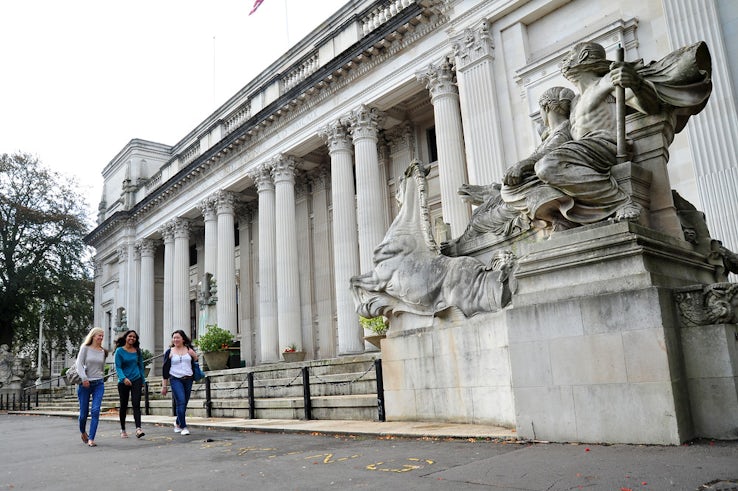 Criminology at Cardiff ranked in UK top ten - News - Cardiff University
