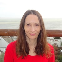 Yr Athro Seralynne Vann