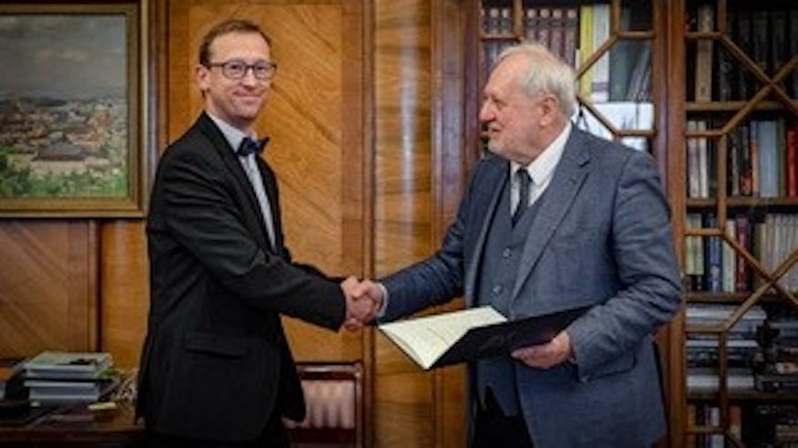 Wojtek Paczos receiving Copernicus Award