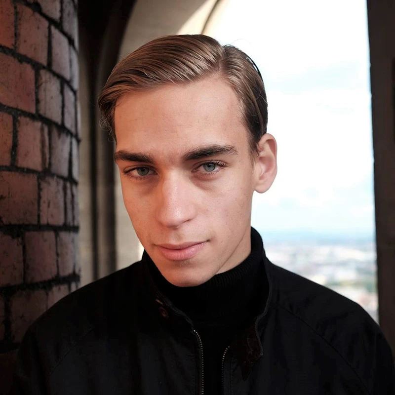 alt