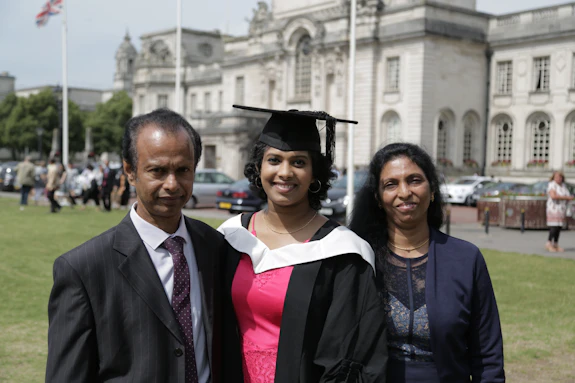 Vithiya Alphons with parents