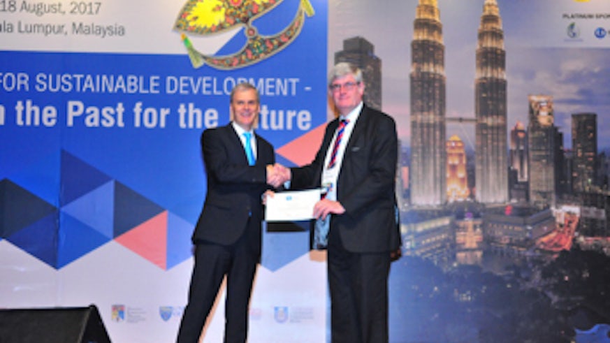 Professor Roger Falconer receives award for his contribution to Hydro-Environmental Engineering