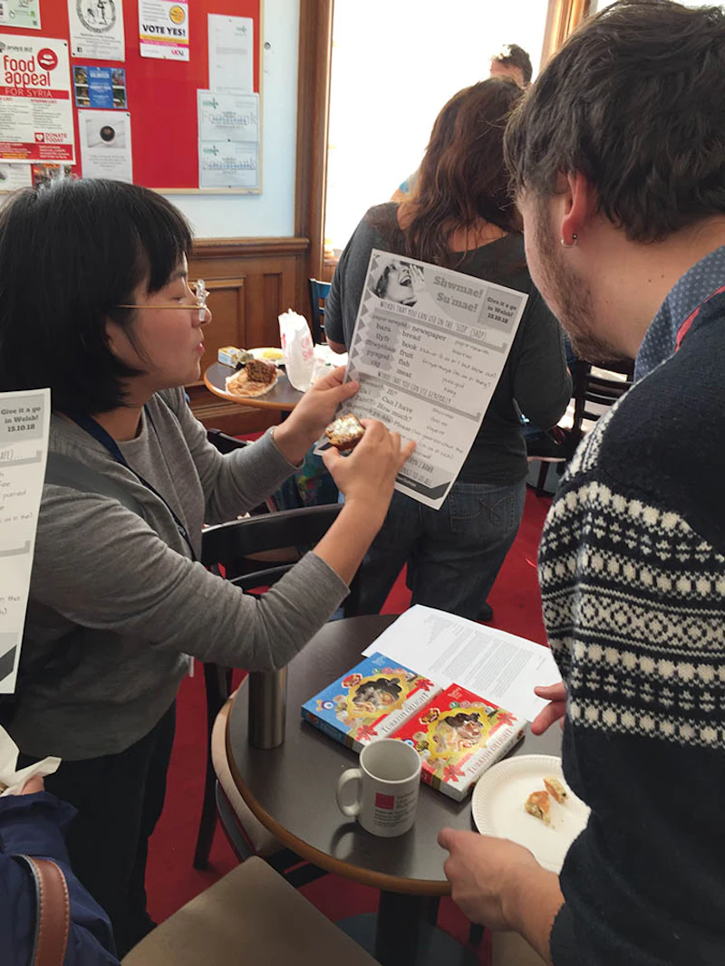 Guizhou University delegates learning Welsh