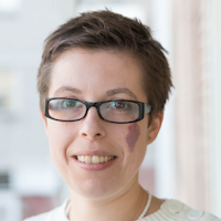 Dr Elizabeth Irvine