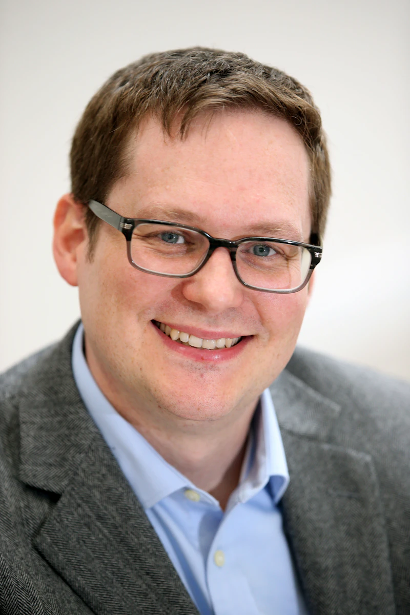 Dr Florian Siebzehnrubl