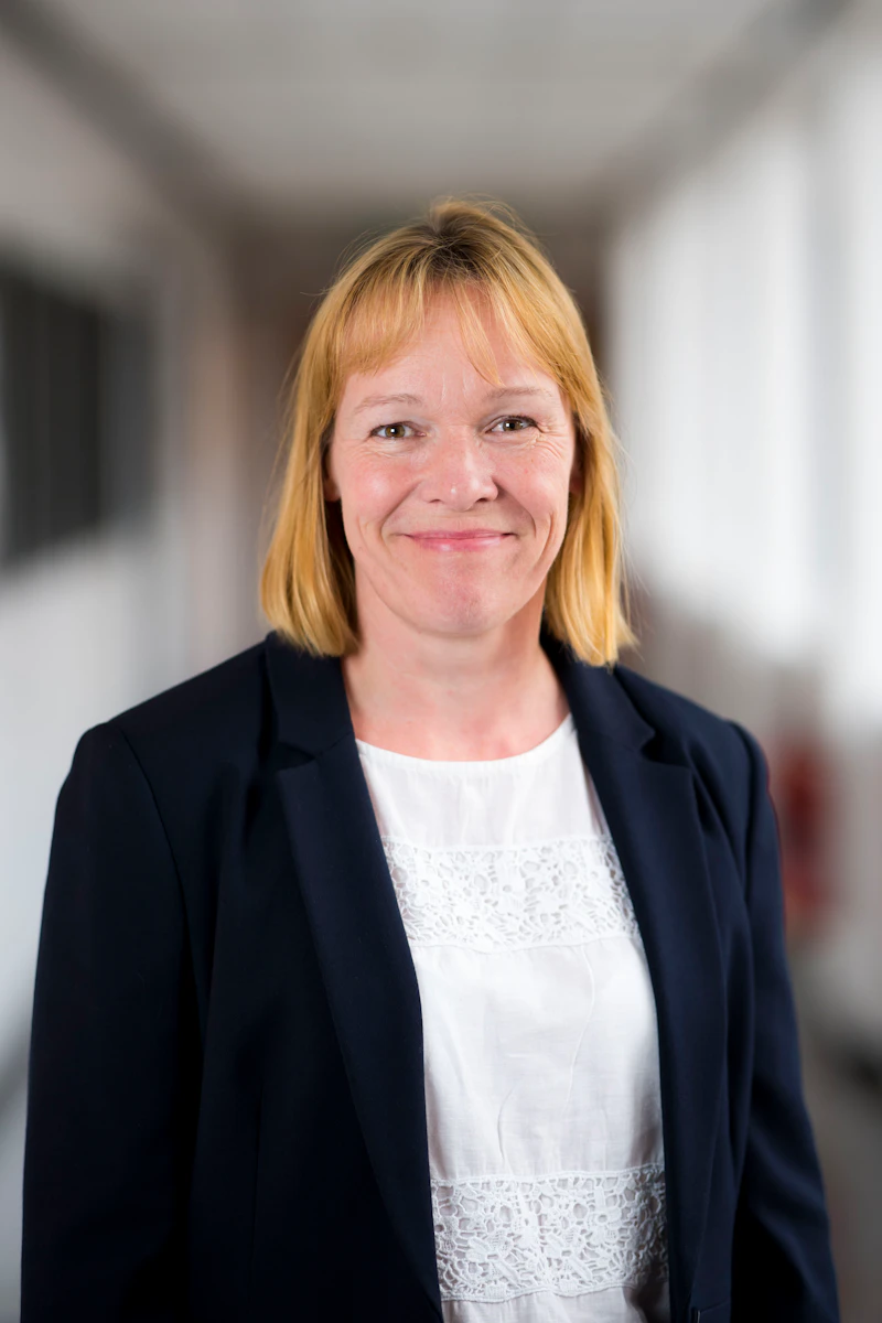 Dr Angela&nbsp;D Sobiesierski