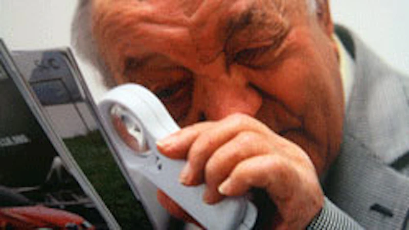 Eye Clinic patient with Low Vision