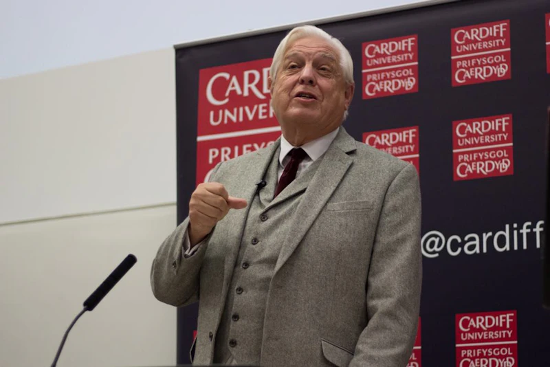 John Simpson delivers Hadyn Ellis lecture